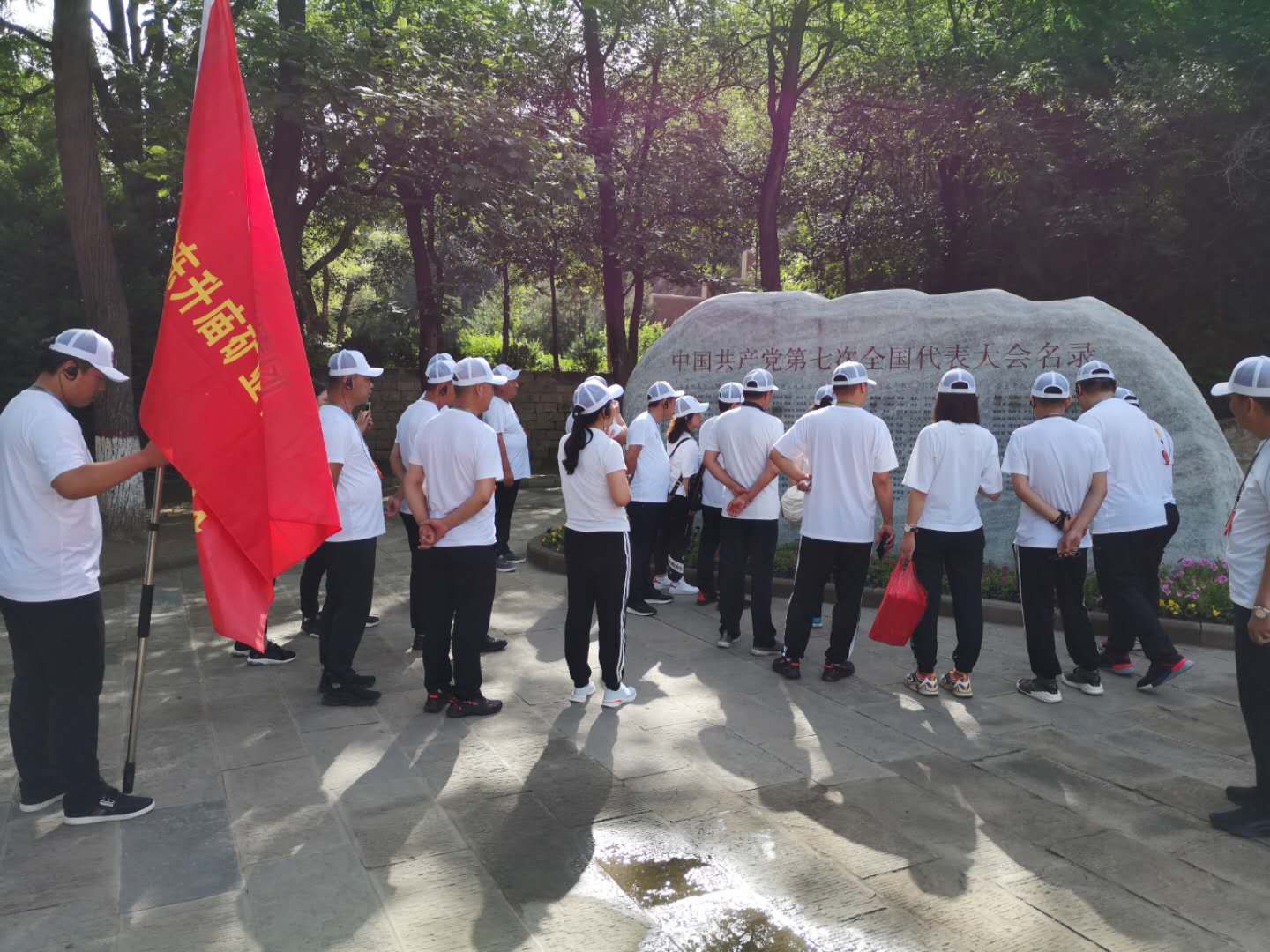 东矿公司开展“不忘初心铸党魂 · 凝心聚力营生长”七一系列运动_pp电子（官网）