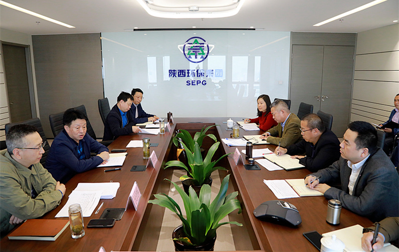 熊良虎在听取水环境公司专题汇报时强调：咬定指标、坚定信心，以决战决胜姿势完玉成年经营工作
