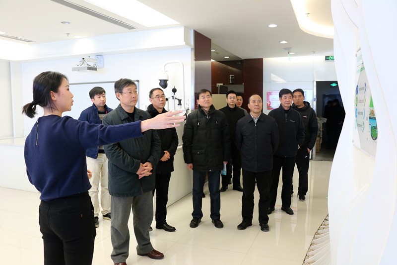 省人大常委会委员、环资工委主任李三原到陕西沙巴集团调研座谈