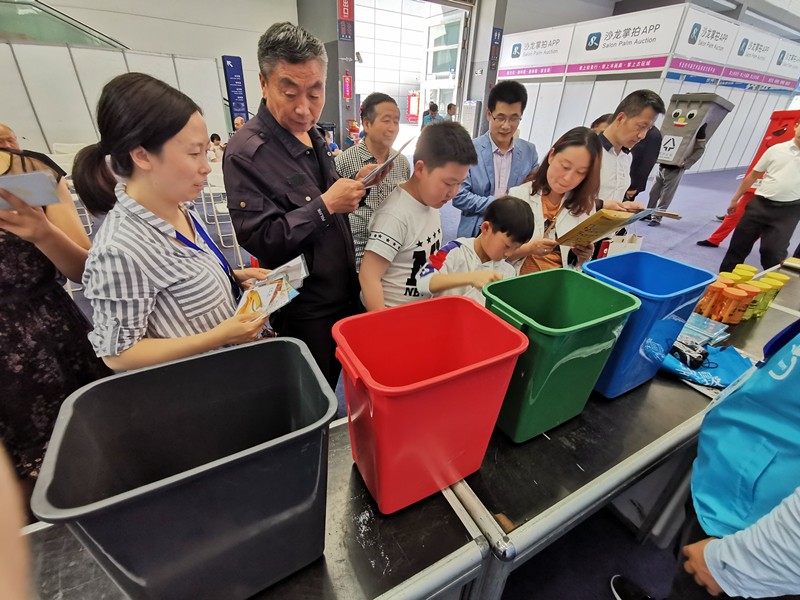 陕西沙巴集团携“绿水青山”亮相丝博会|副省长魏增军参观 陕西沙巴集团携“绿水青山”亮相丝博会|副省长魏增军参观