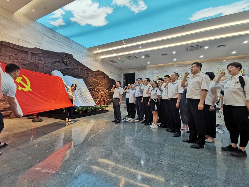 陕西沙巴集团发展“不忘初心、服膺使命”主题教育现场进建 陕西沙巴集团发展“不忘初心、服膺使命”主题教育现场进建