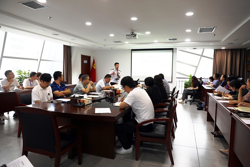 水环境公司进杏装垃圾分类”知识讲座 水环境公司进杏装垃圾分类”知识讲座