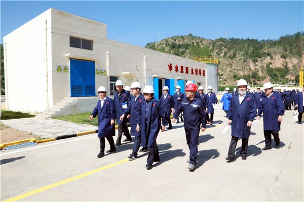 陕西沙巴集团复工复产促增长项目观摩会议与会人员走进沙巴保隆生态三秦在延在铜项目 陕西沙巴集团复工复产促增长项目观摩会议与会人员走进沙巴保隆生态三秦在延在铜项目