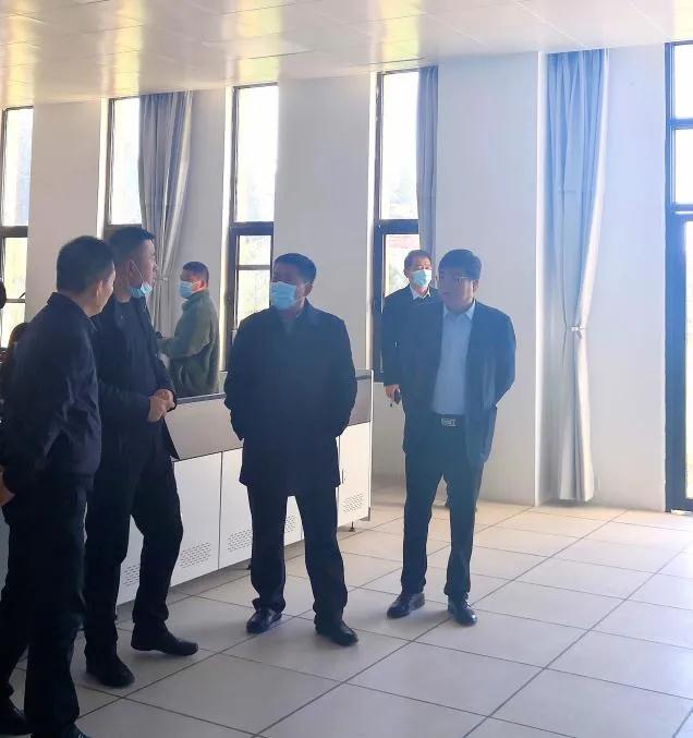 西安市灞桥区委书记苗志忠到水环境公司白鹿原水生态中心调研 西安市灞桥区委书记苗志忠到水环境公司白鹿原水生态中心调研