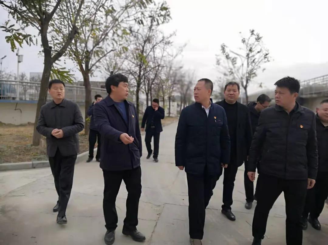 大荔县县长杜鑫到水环境公司大荔县城区污水处置厂调研 大荔县县长杜鑫到水环境公司大荔县城区污水处置厂调研