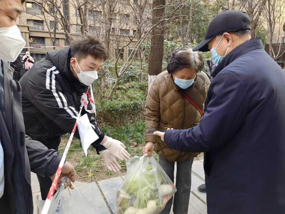 防控一线 致敬平庸岗位中最可爱的人 防控一线 致敬平庸岗位中最可爱的人