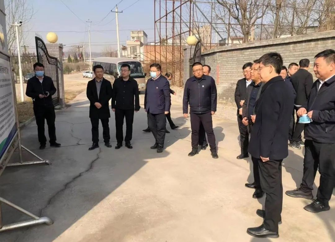 韩城市市长周新强到水环境公司西庄镇污水处置厂调研