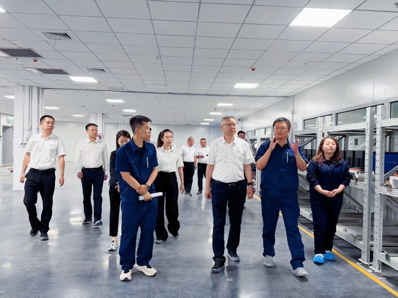 郝军亮在榆林调研集团沉点项目建设时强调：以安全出产为前提 强化全周期精益治理 用实切其实政绩为“十五五”高质量发展提供保险