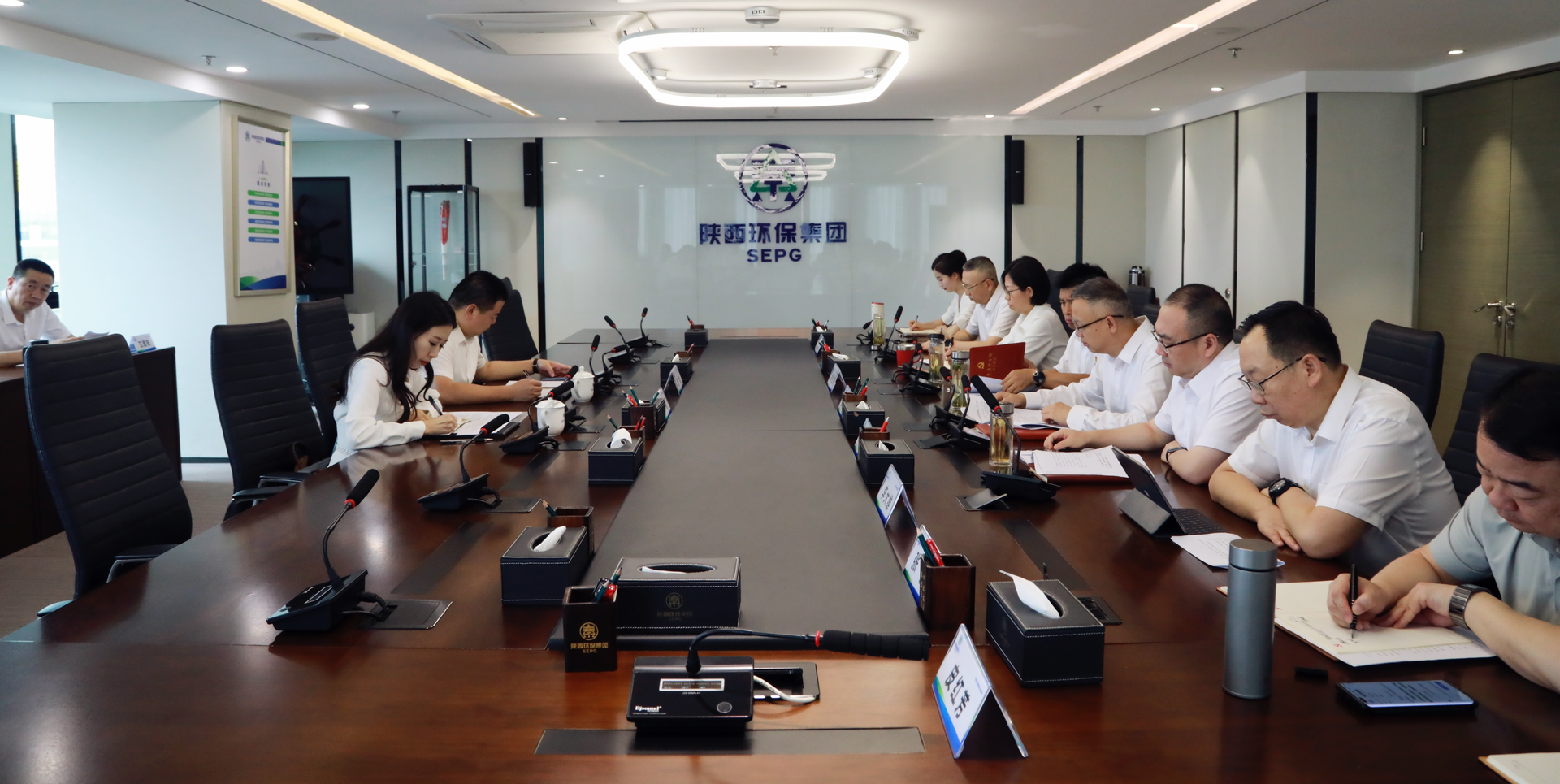 陕西沙巴集团召开党委理论进建中心组2026年第4次集中进建会议 陕西沙巴集团召开党委理论进建中心组2026年第4次集中进建会议